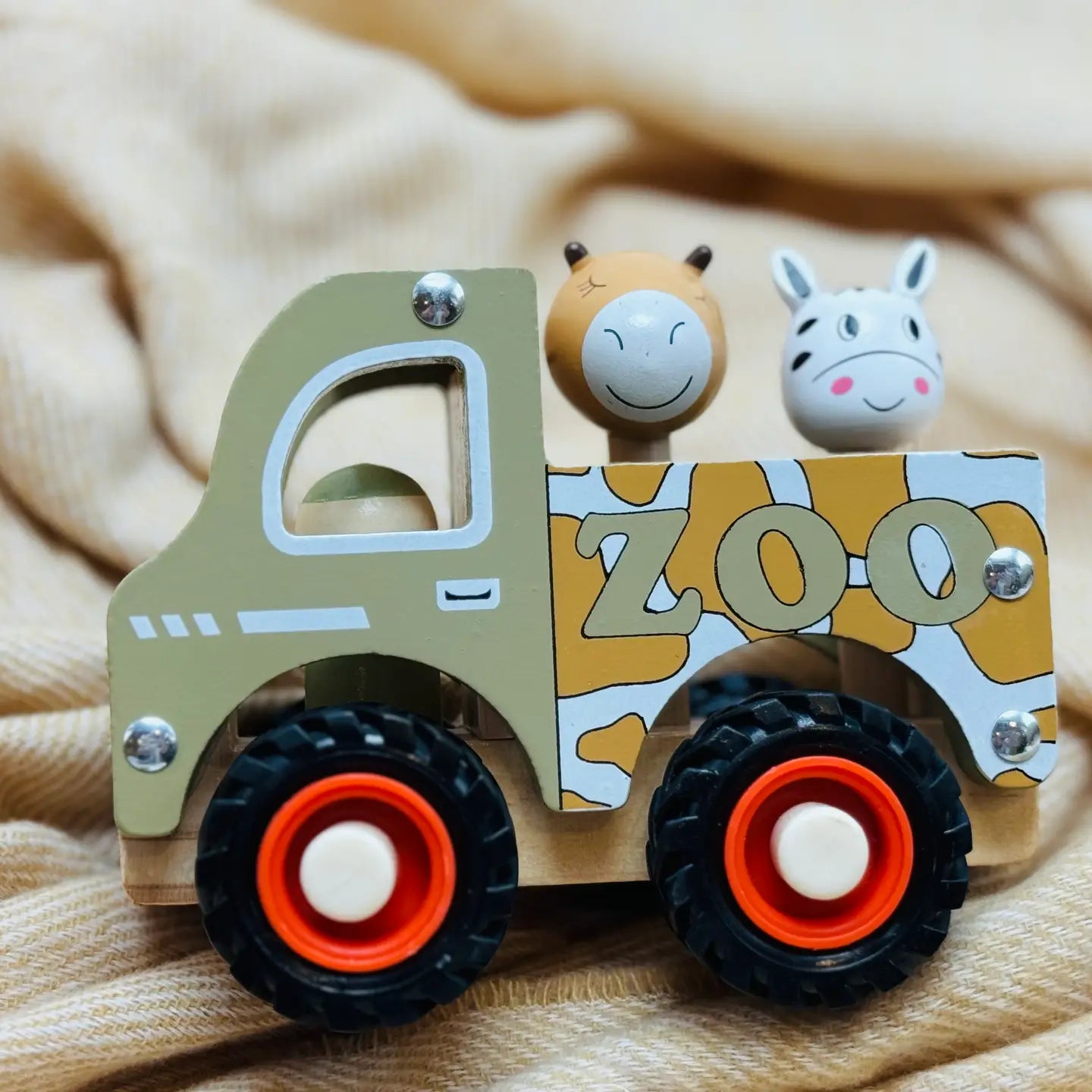 Behind The Trees - Wooden toy truck with animal figures on a white background - ToysLink - Wooden Zoo Truck