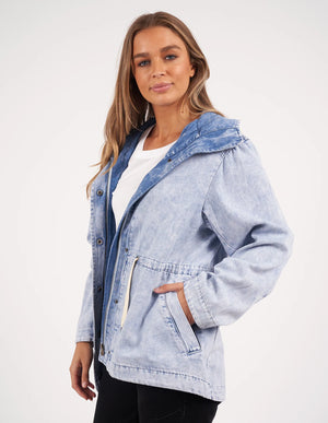 Behind The Trees - Foxwood - Kingston Anorak - Light Blue - trendy relaxed denim jacet - everyday jacket - casual coat