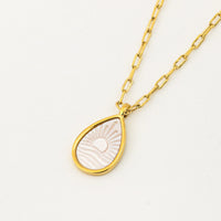 Behind The Trees - Gold necklace with a teardrop-shaped pendant on a white background - Love Lunamei - Kailani Necklace in Gold - 18k Gold plated with Mother Of Pearl