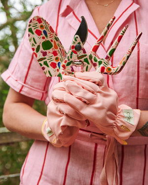 Behind The Trees - Kip & Co x Stephanie Alexander - Stephanie's Harvest Garden 3 Tools and Gloves Set  - fun and colourful gardening tools - gardening tools set - christmas gift under $70