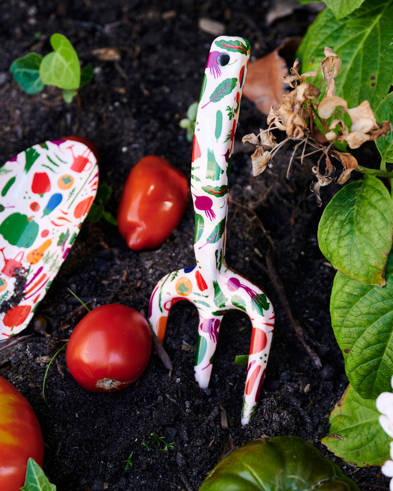 Behind The Trees - Kip & Co x Stephanie Alexander - Stephanie's Harvest Garden 3 Tools and Gloves Set  - fun and colourful gardening tools - gardening tools set - christmas gift under $70