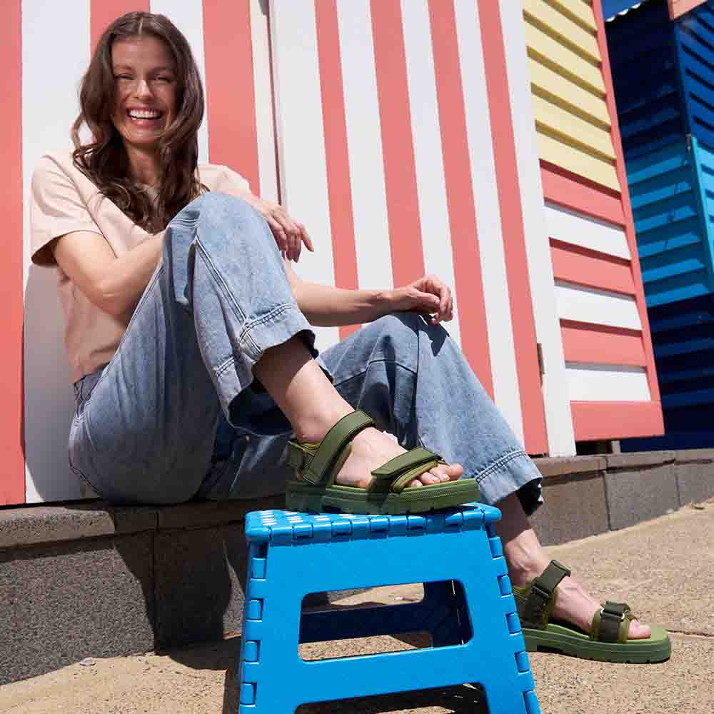 Behind The Tree - Merry People - Lochie Sandal - Bright Olive - Merry Peoples new sandal - waterproof shoes - waterproof sandal - best sandals for beach - comfiest sandals&nbsp;