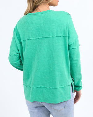 Behind The Trees - Foxwood - &nbsp;Jayne Throw On Top - Ivy Green - casual every day top - 100% cotton long sleeve t shirt - 