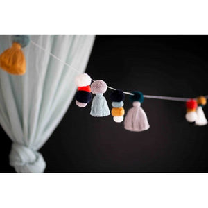 Kikadu - Llama Pompom and Tassel Garland